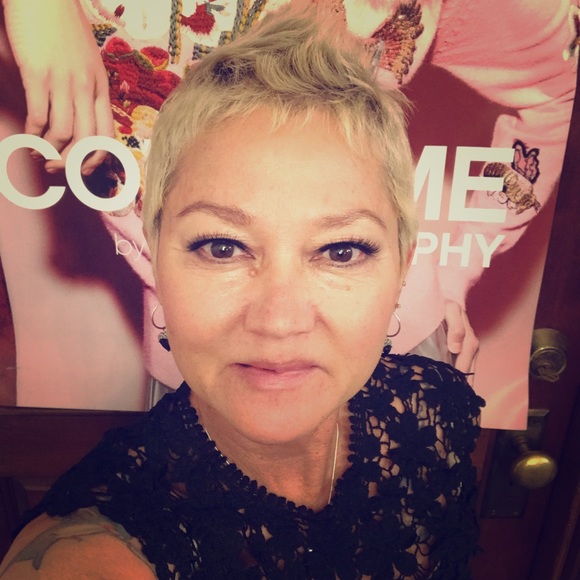 Meet your Posher, Sonya - Picture 1 of 1